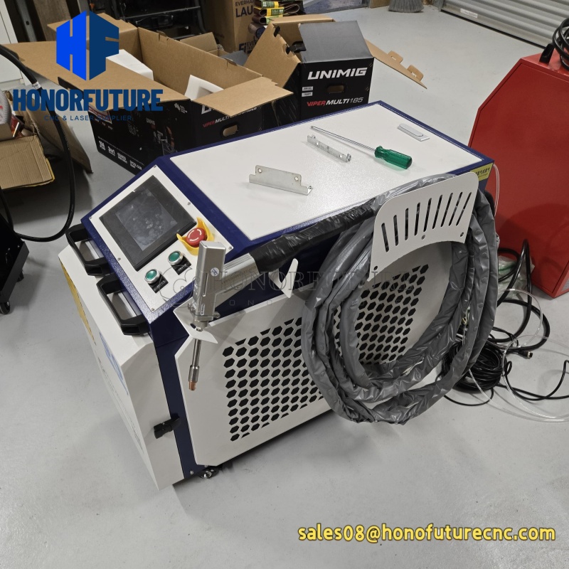 Industrial Laser Welder - آلة لحام ليزر محمولة بقوة 1500