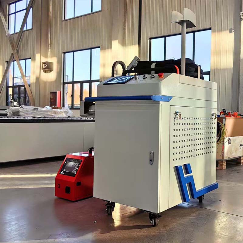 آلة لحام ليزر محمولة بقوة 3000 - مراجعة Industrial Laser Manufacturers وسعره