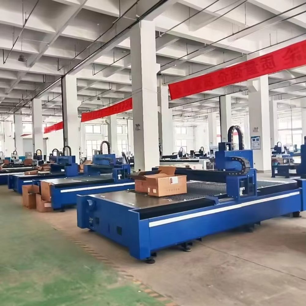 آلة قطع بالليزر الليفي بأسعار  - مراجعة Industrial Laser Cutting Machine Price وسعره