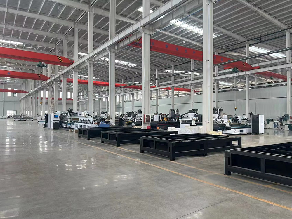 آلة قطع أنابيب صناعية بالليزر  - مراجعة Industrial Laser Cutting Machine Price وسعره