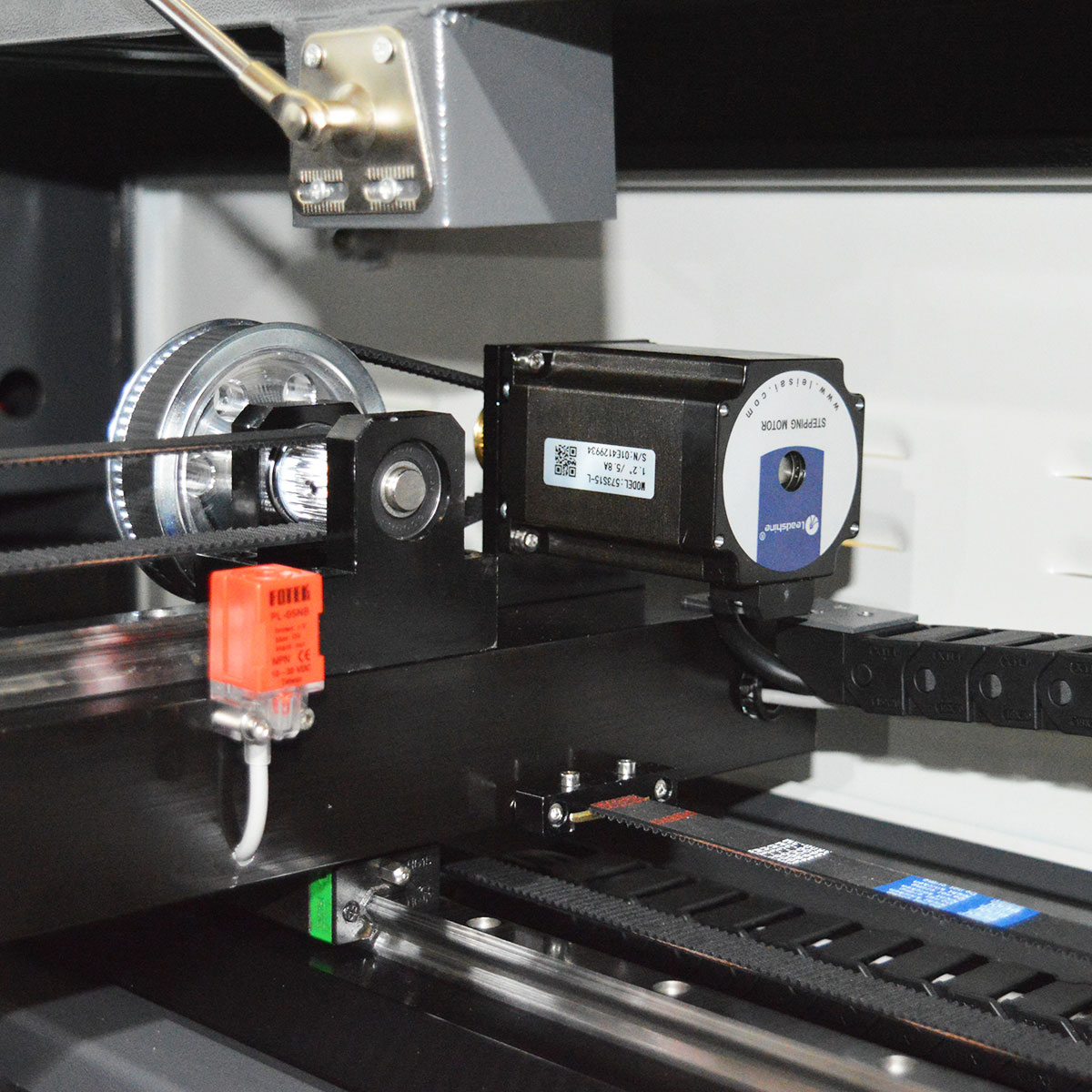 آلة قطع بالليزر صناعية 6090 بق - مراجعة Industrial Acrylic Laser Cutter وسعره